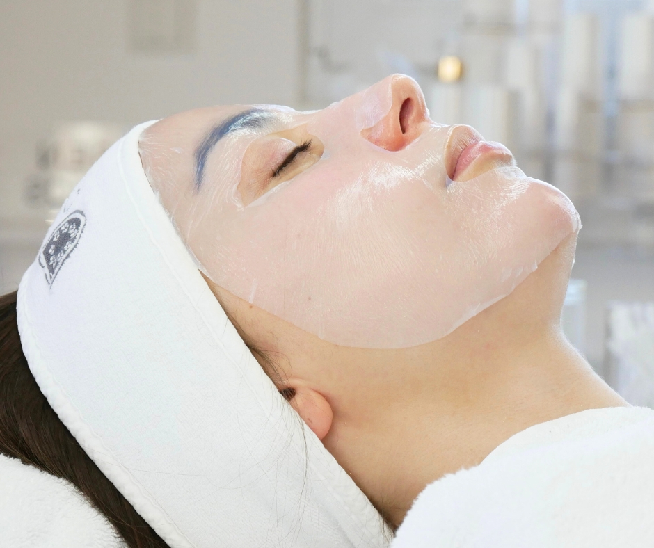 DEMANDING SKIN Treatment bei JANSSEN COSMETICS